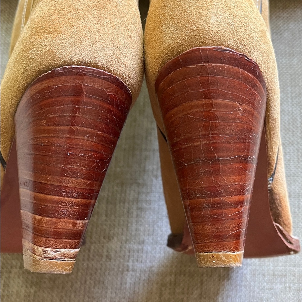 Frye Tan Heeled Boots - Picture 4 of 9